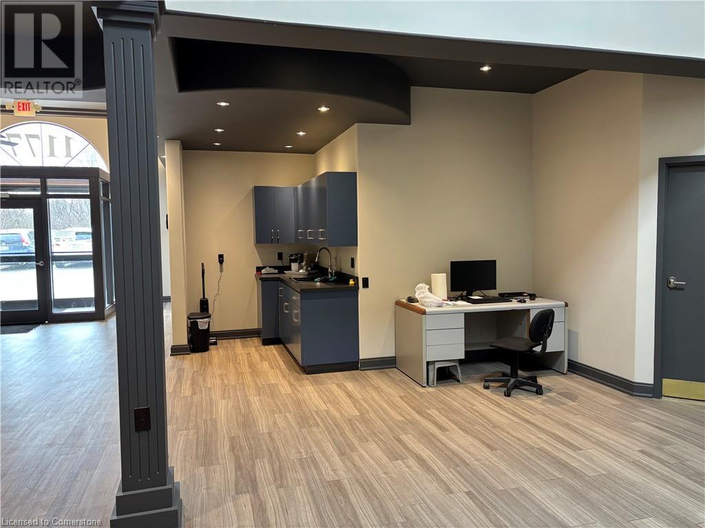 1177 King Road Property Photo 15