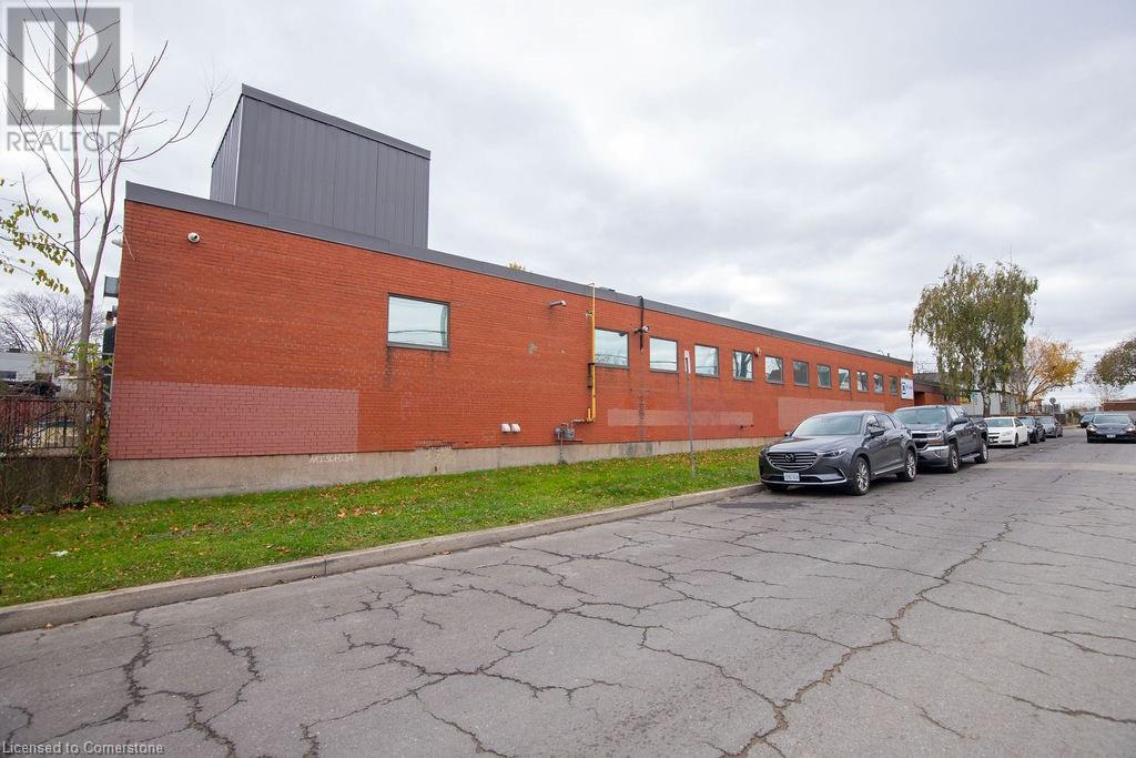 42 Niagara Street Property Photo 5