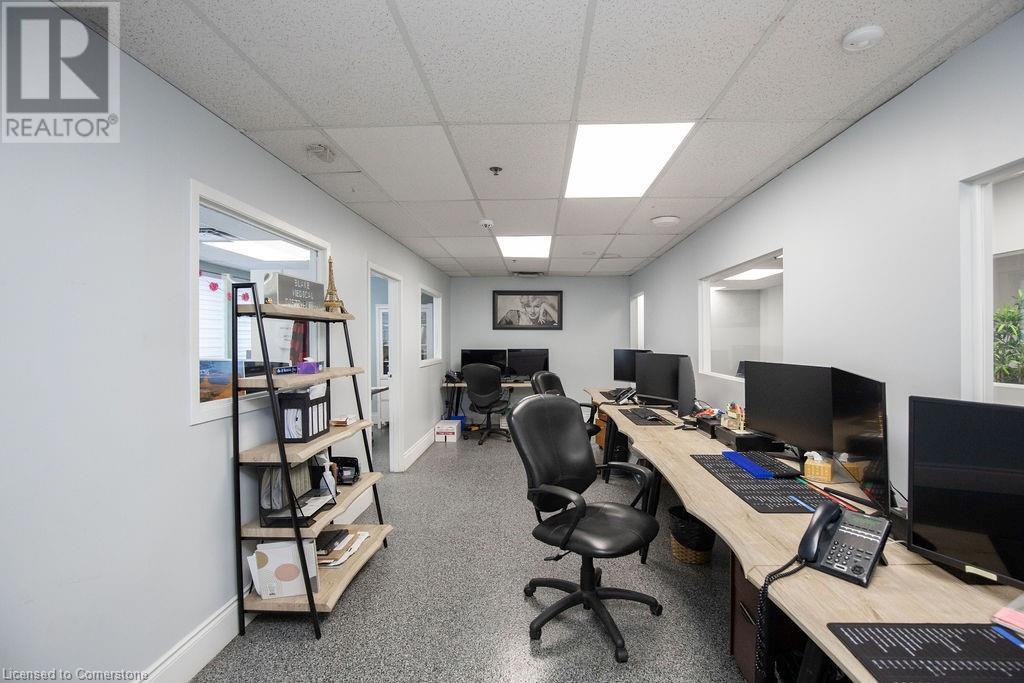 42 Niagara Street Property Photo 6
