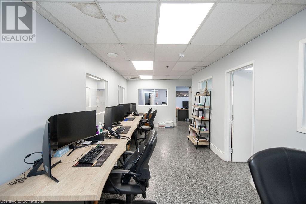 42 Niagara Street Property Photo 11