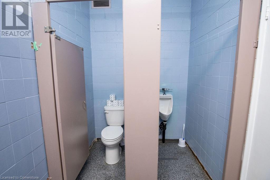 42 Niagara Street Property Photo 16