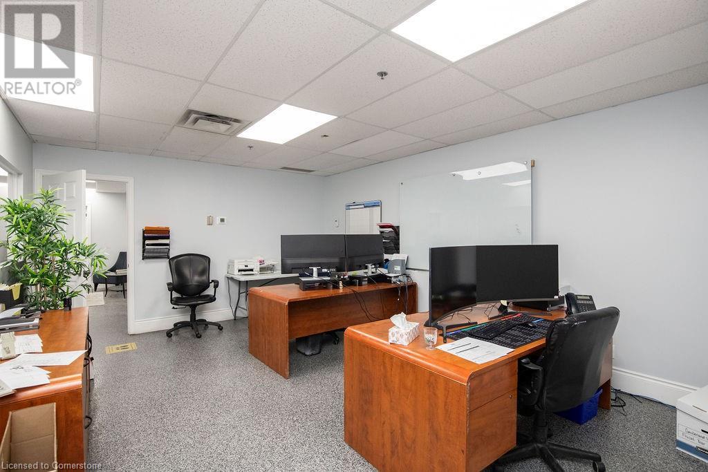 42 Niagara Street Property Photo 21
