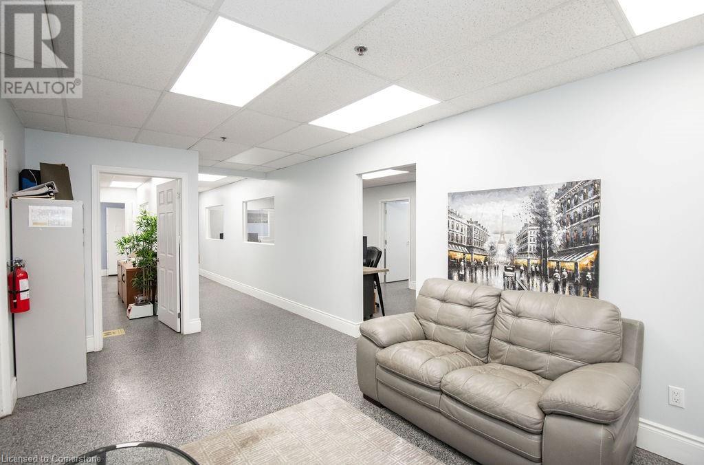 42 Niagara Street Property Photo 22
