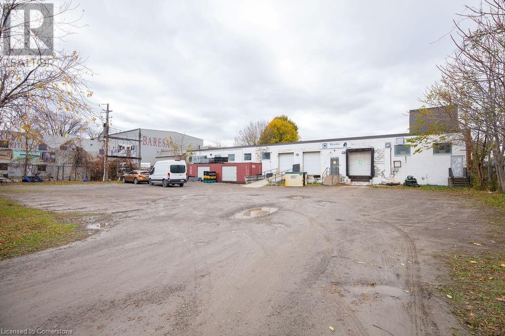 42 Niagara Street Property Photo 45