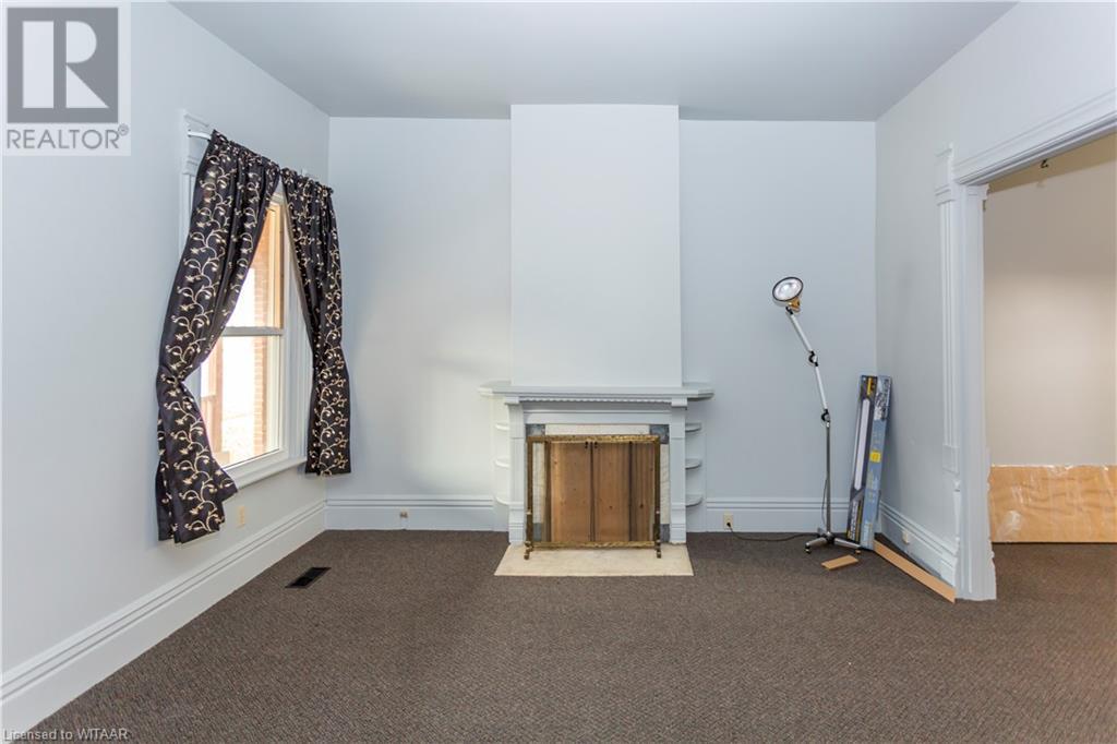 60 Wellington St N/s Street N Property Photo 12