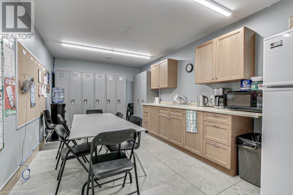 75 Spruce Street Property Photo 34