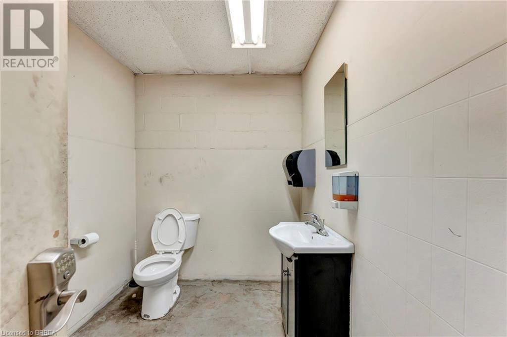 124 Bruce Street Property Photo 42
