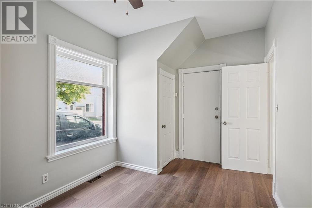 33 Rose Avenue Property Photo 5