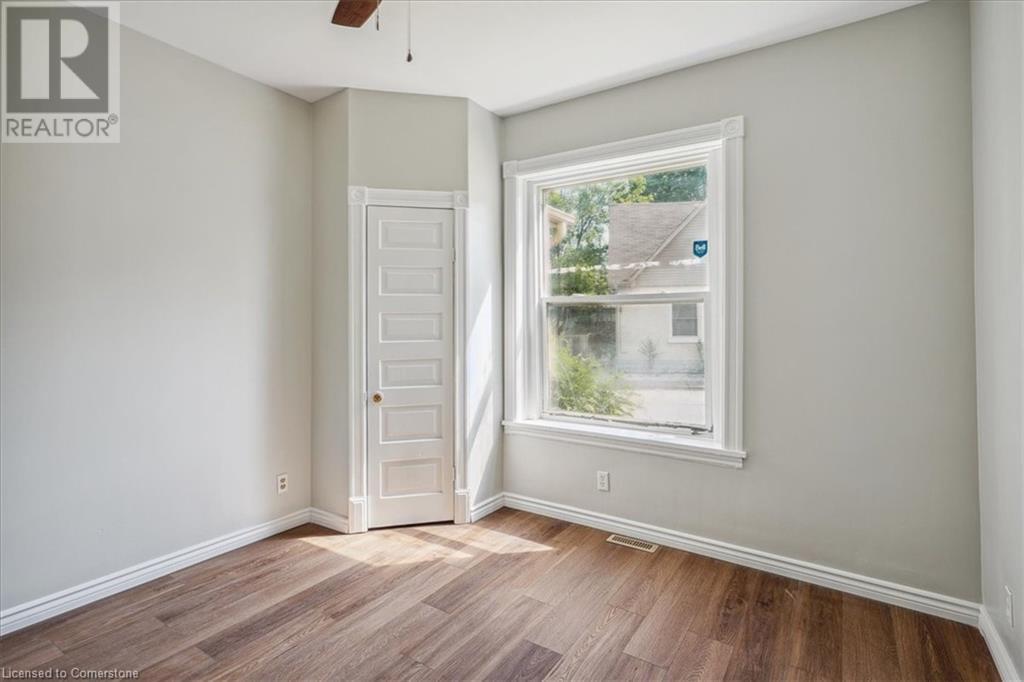 33 Rose Avenue Property Photo 6