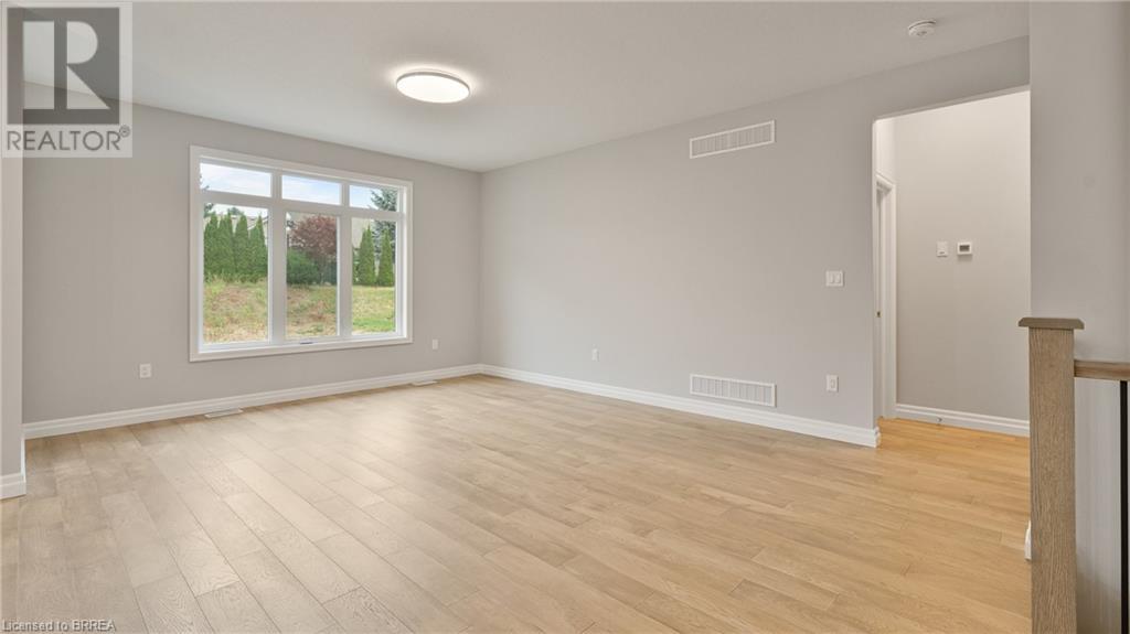 45 Vanrooy Trail Property Photo 11