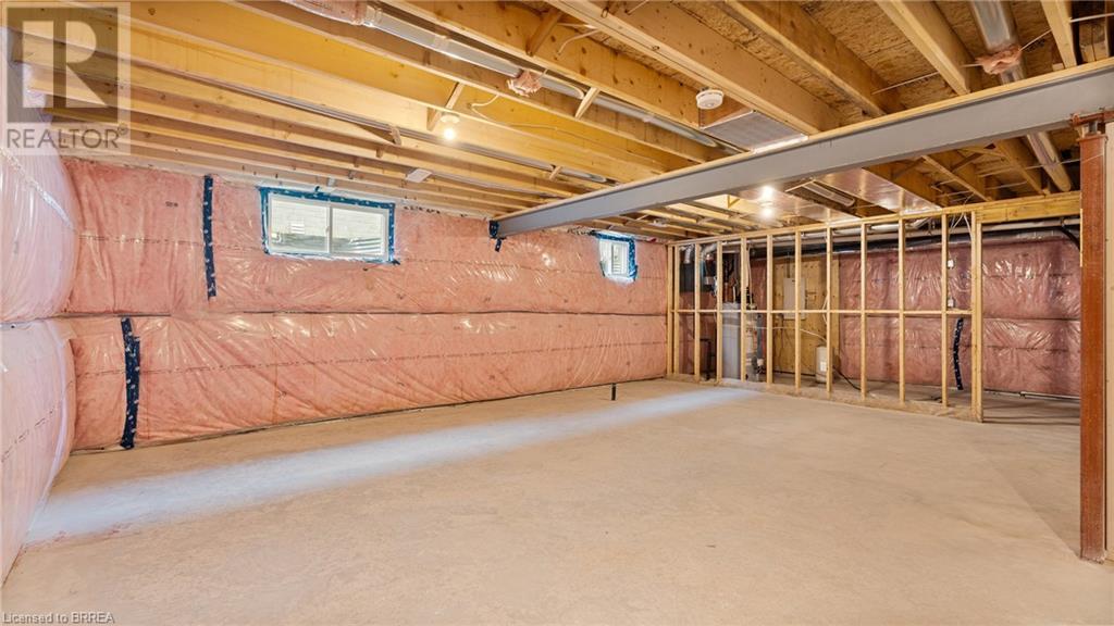 45 Vanrooy Trail Property Photo 26