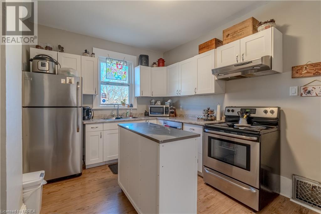 21 Wade Avenue Property Photo 6