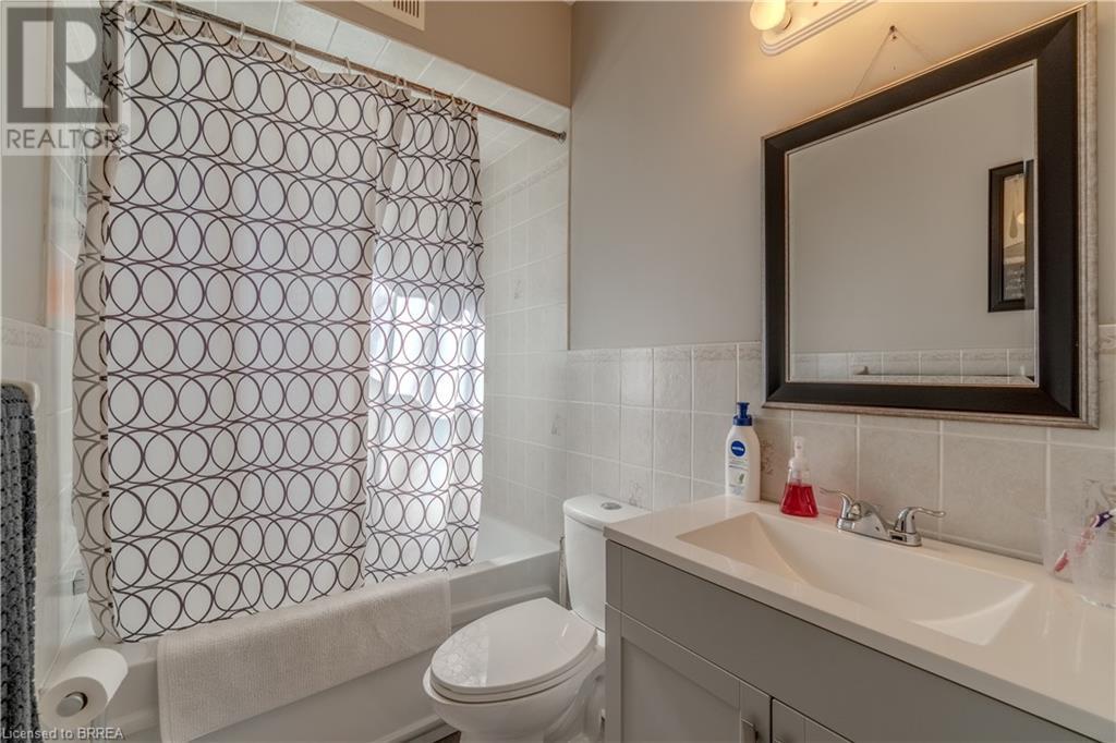 21 Wade Avenue Property Photo 7