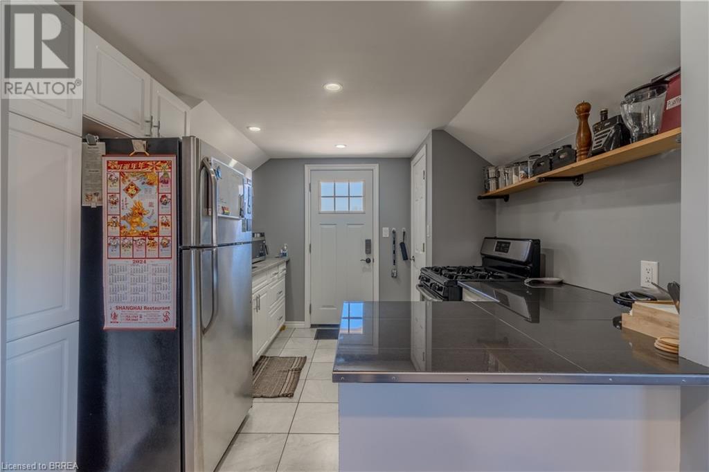 21 Wade Avenue Property Photo 11
