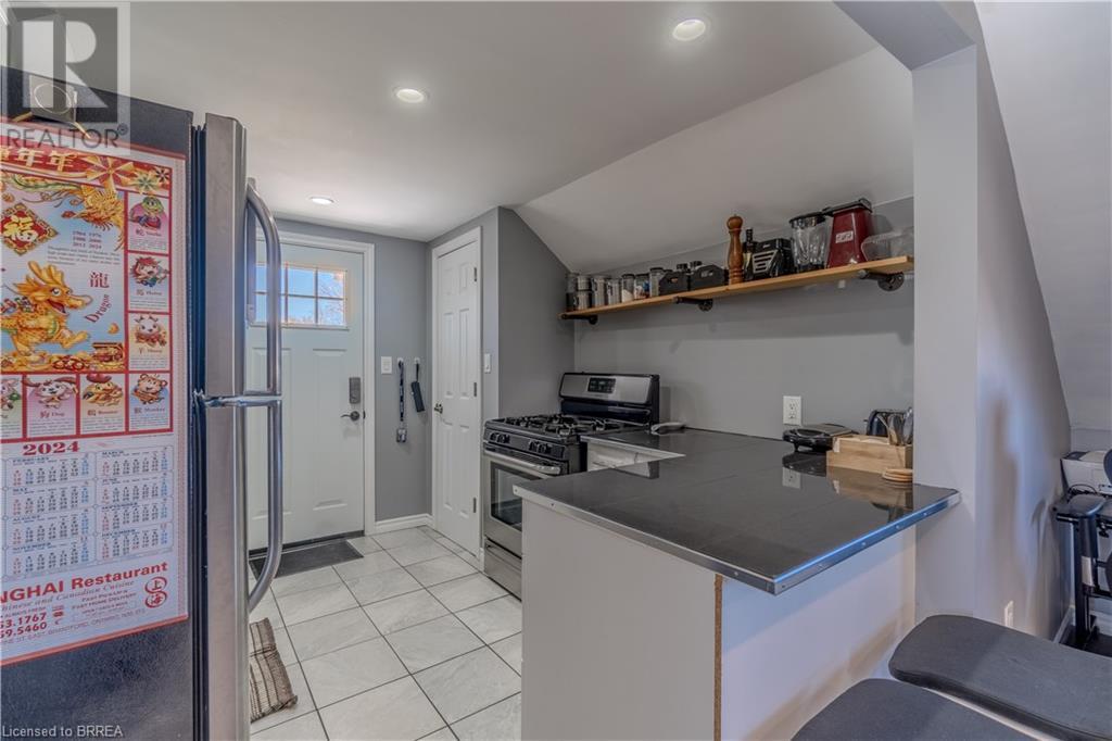 21 Wade Avenue Property Photo 12