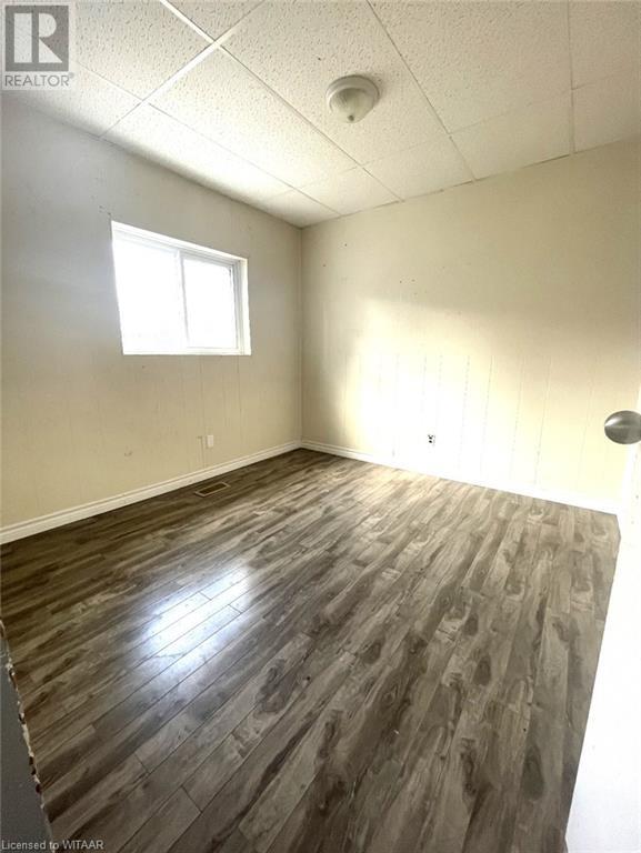 553 James Street Property Photo 14