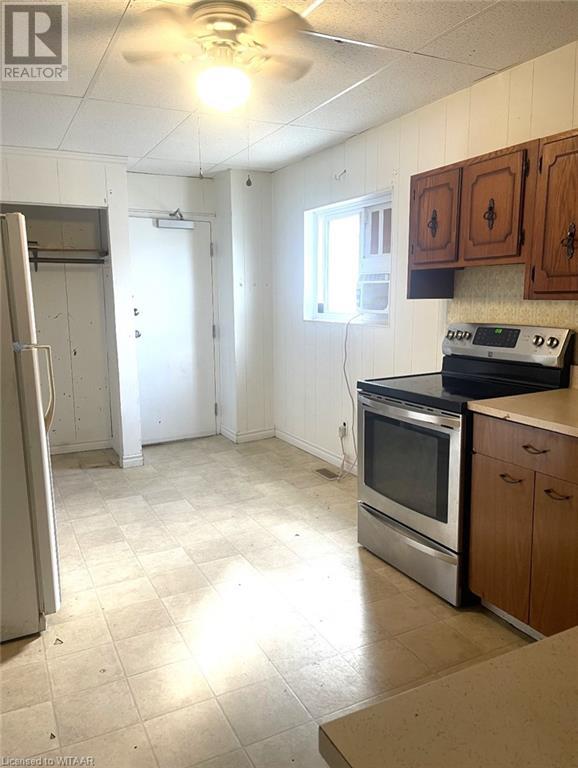 553 James Street Property Photo 17