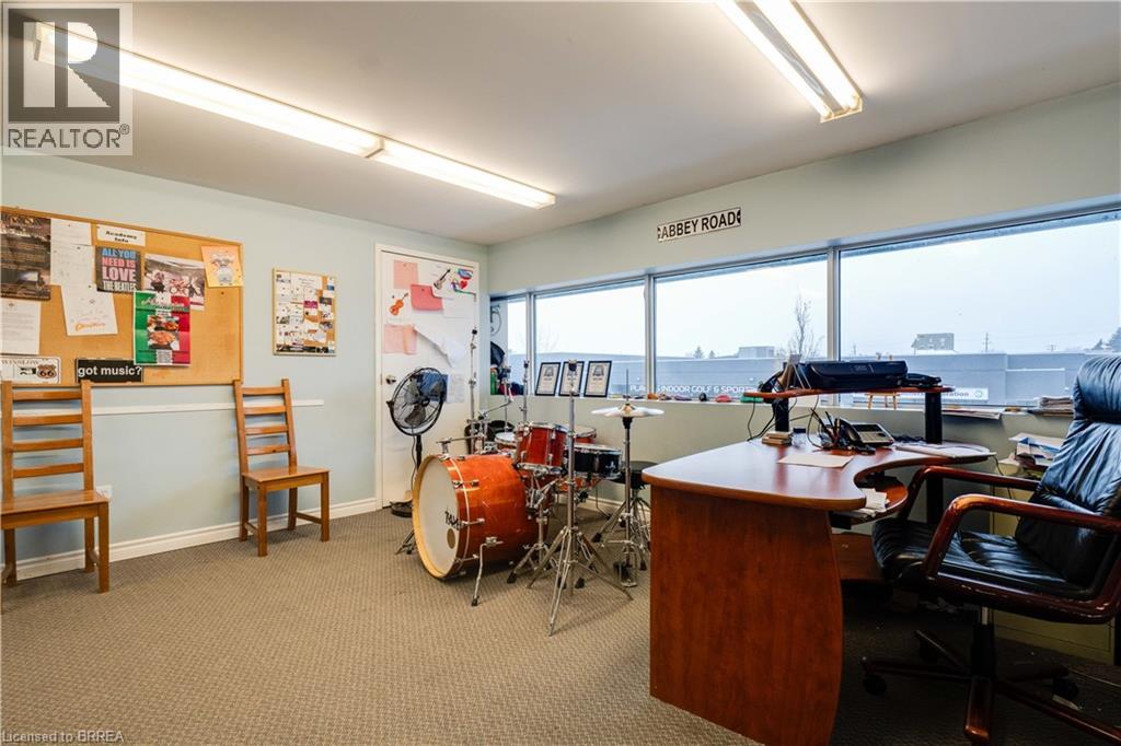 45 Dalkeith Drive Unit# 2 Property Photo 11