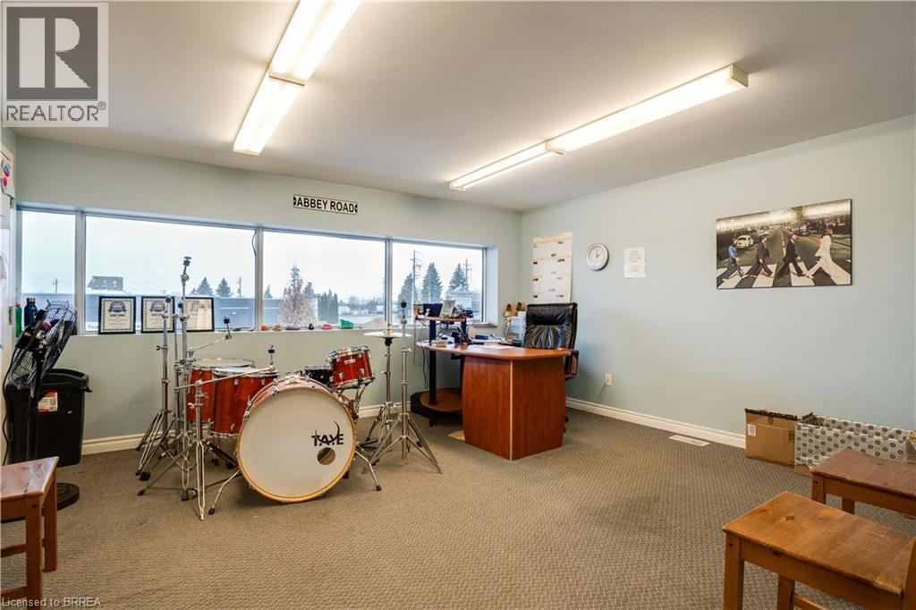 45 Dalkeith Drive Unit# 2 Property Photo 12