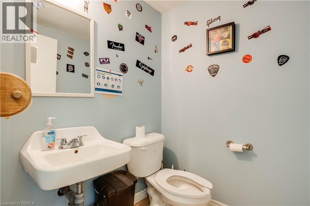 45 Dalkeith Drive Unit# 2 Property Photo 13