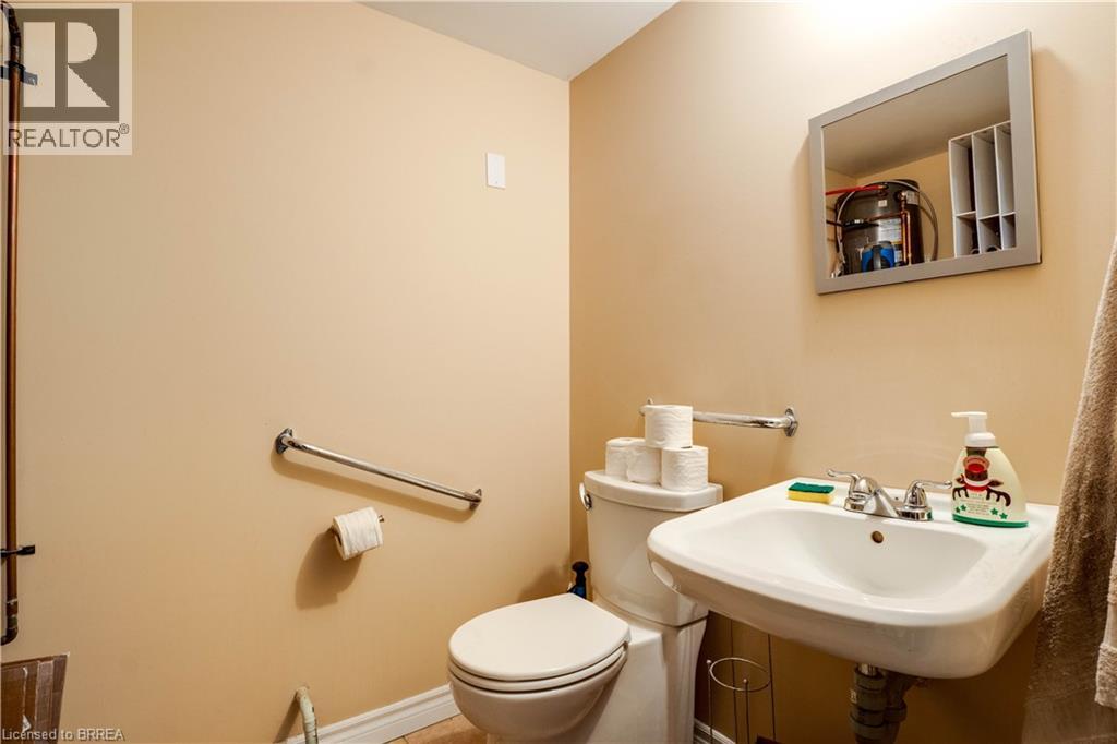 45 Dalkeith Drive Unit# 2 Property Photo 21