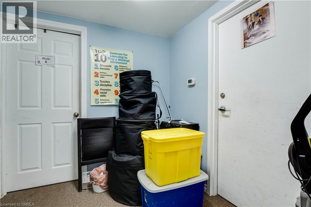 45 Dalkeith Drive Unit# 2 Property Photo 23