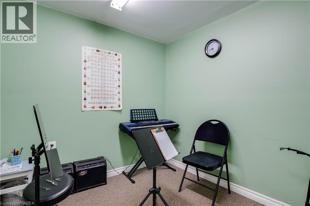 45 Dalkeith Drive Unit# 2 Property Photo 26