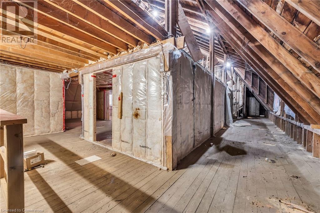 5 Indian St E Property Photo 17