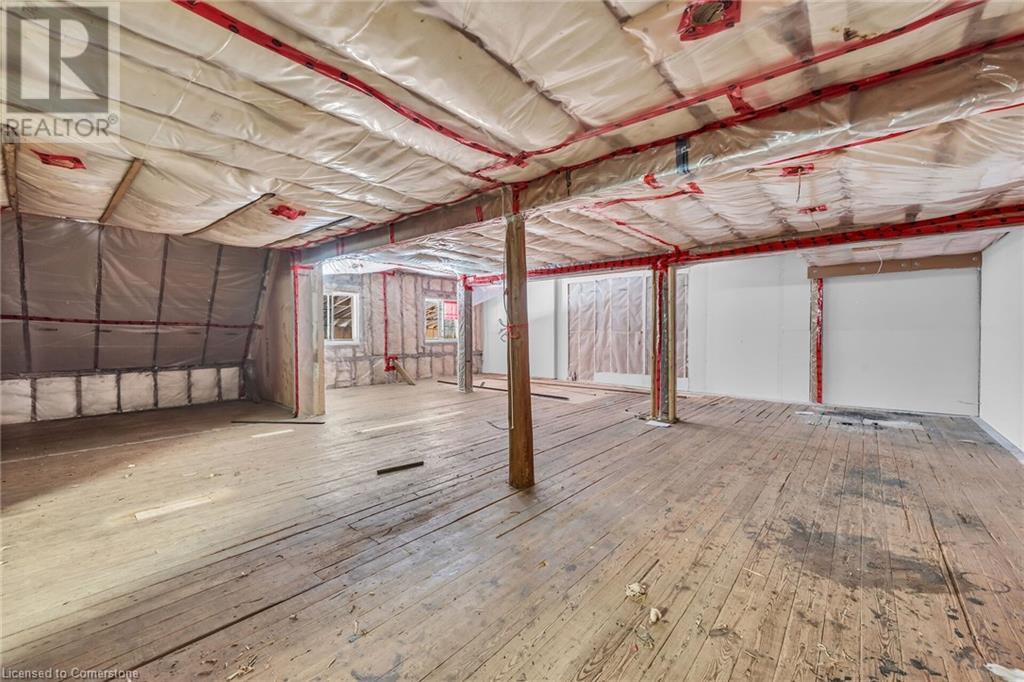 5 Indian St E Property Photo 18