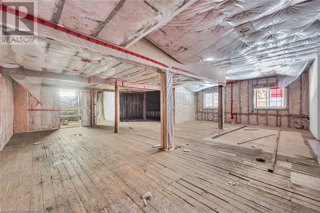 5 Indian St E Property Photo 19