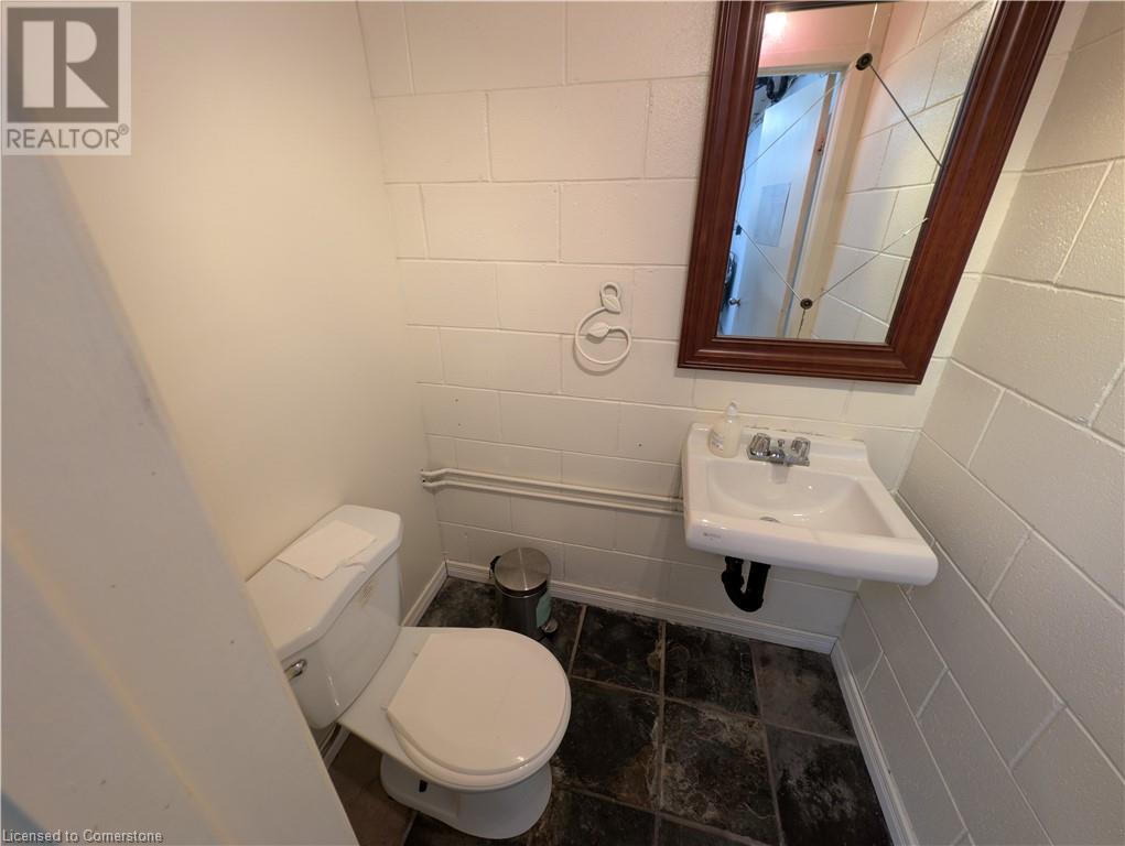33 Elm Street Property Photo 13