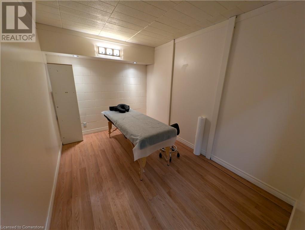 33 Elm Street Property Photo 18