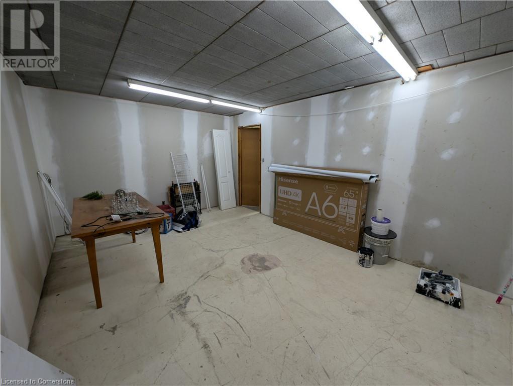 33 Elm Street Property Photo 21