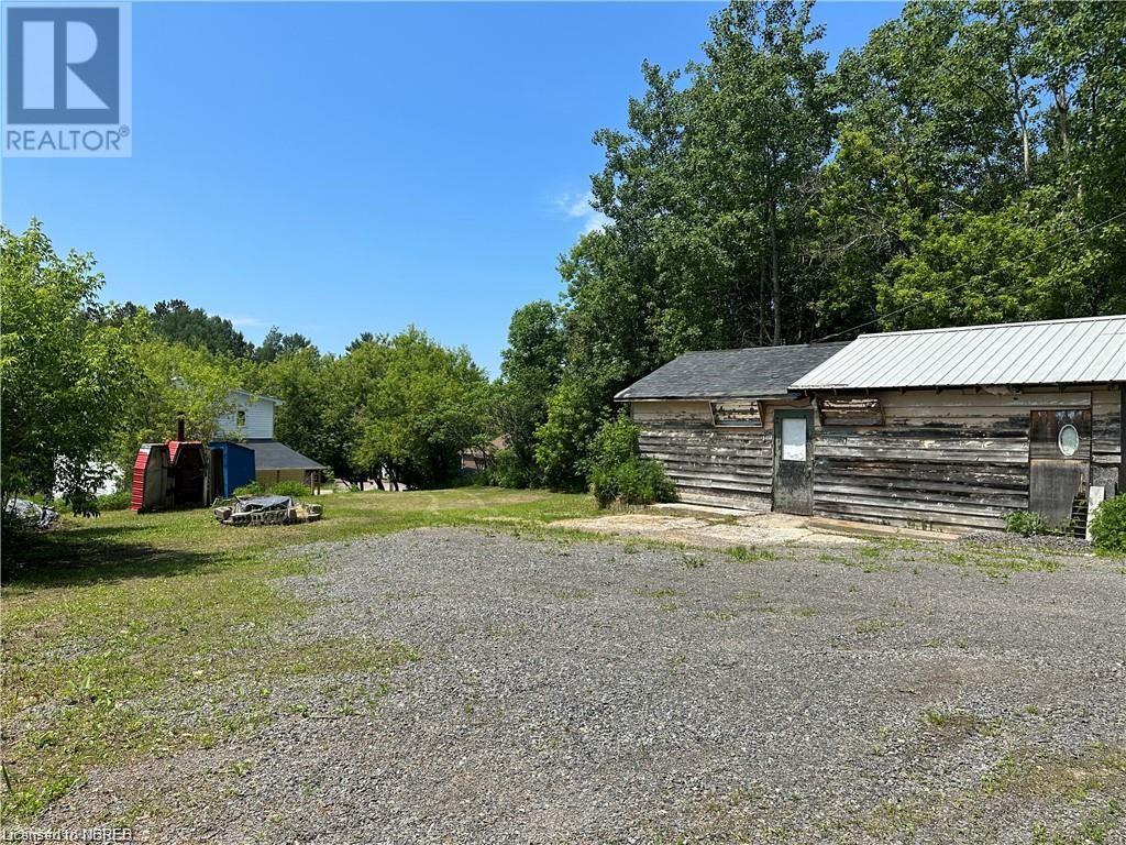 1250 Derland Road Property Photo 9