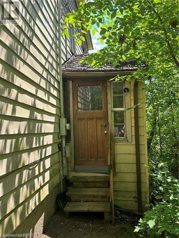 1250 Derland Road Property Photo 15