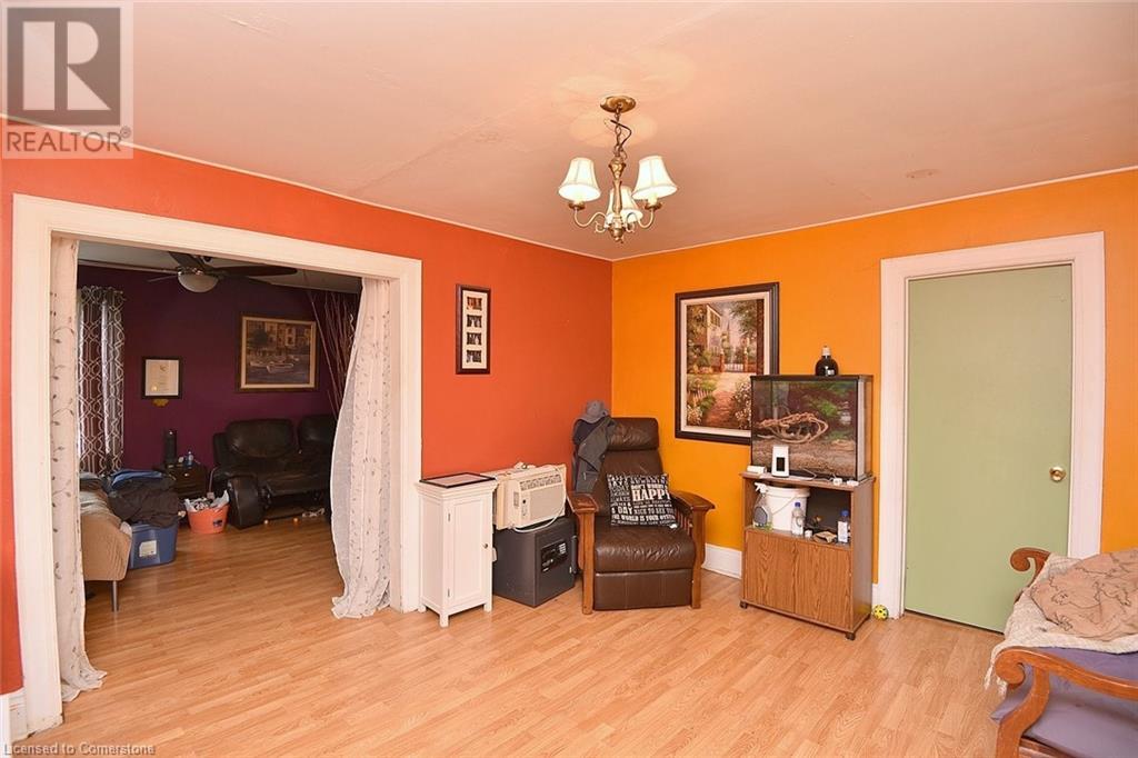 1523 Main Street E Property Photo 24