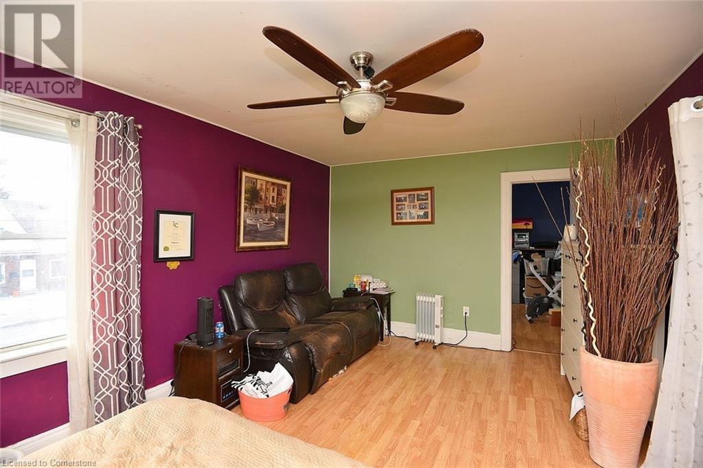 1523 Main Street E Property Photo 26