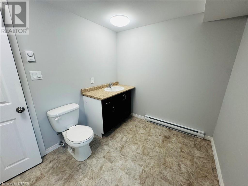 472 First Ave W Property Photo 9