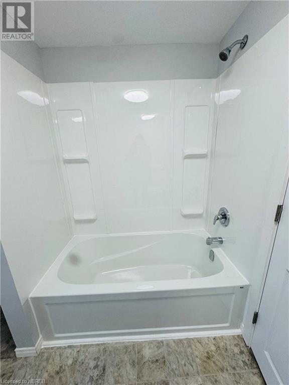 472 First Ave W Property Photo 10