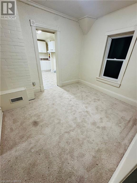472 First Ave W Property Photo 23
