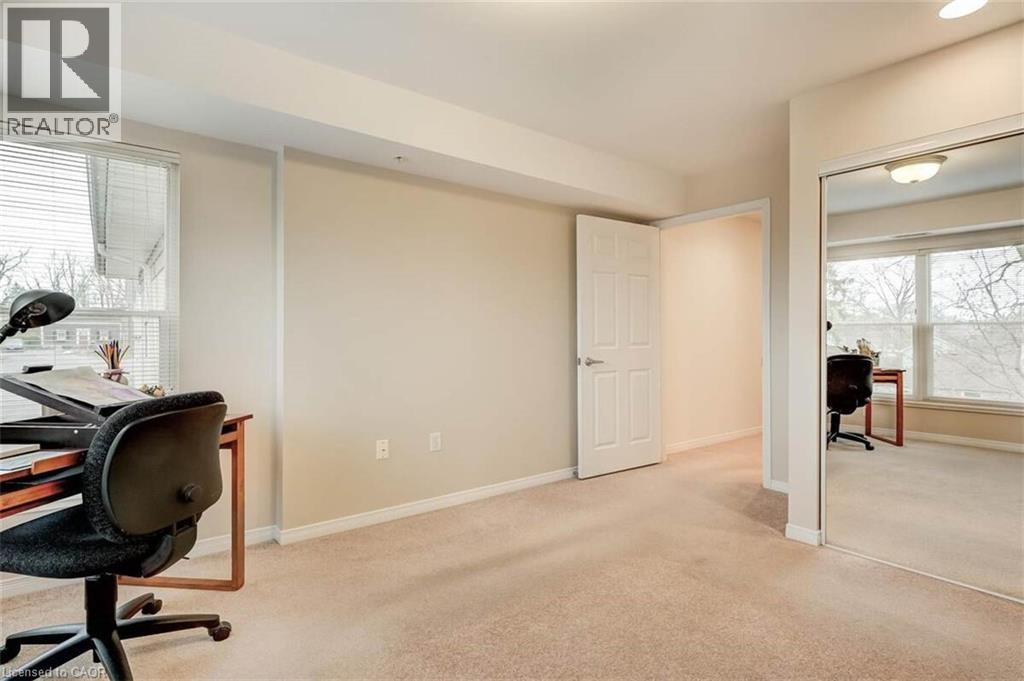 8 Huron Street Unit# 311 Property Photo 17