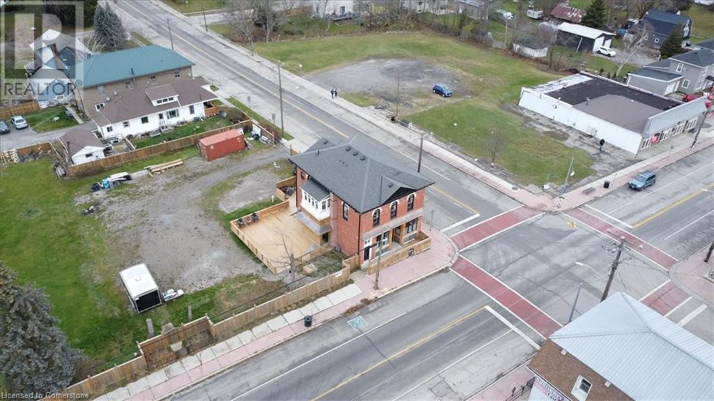 2 Main Street W Property Photo 22
