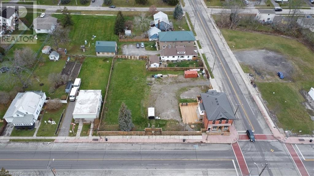 2 Main Street W Property Photo 25