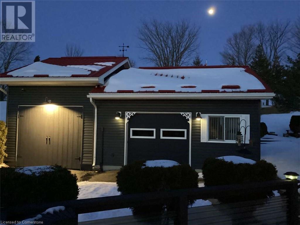 2 Joanne Crescent Property Photo 3