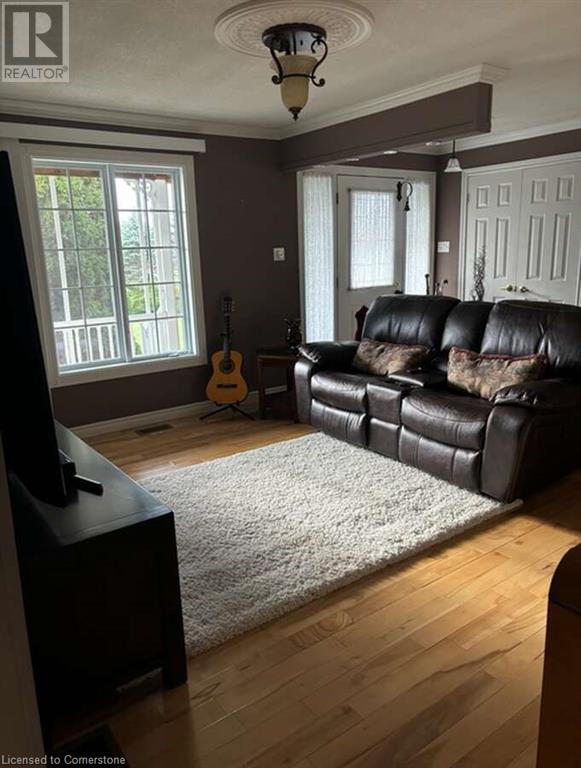 2 Joanne Crescent Property Photo 14