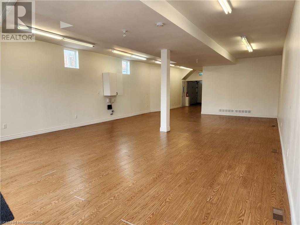 1548 King Street E Property Photo 5