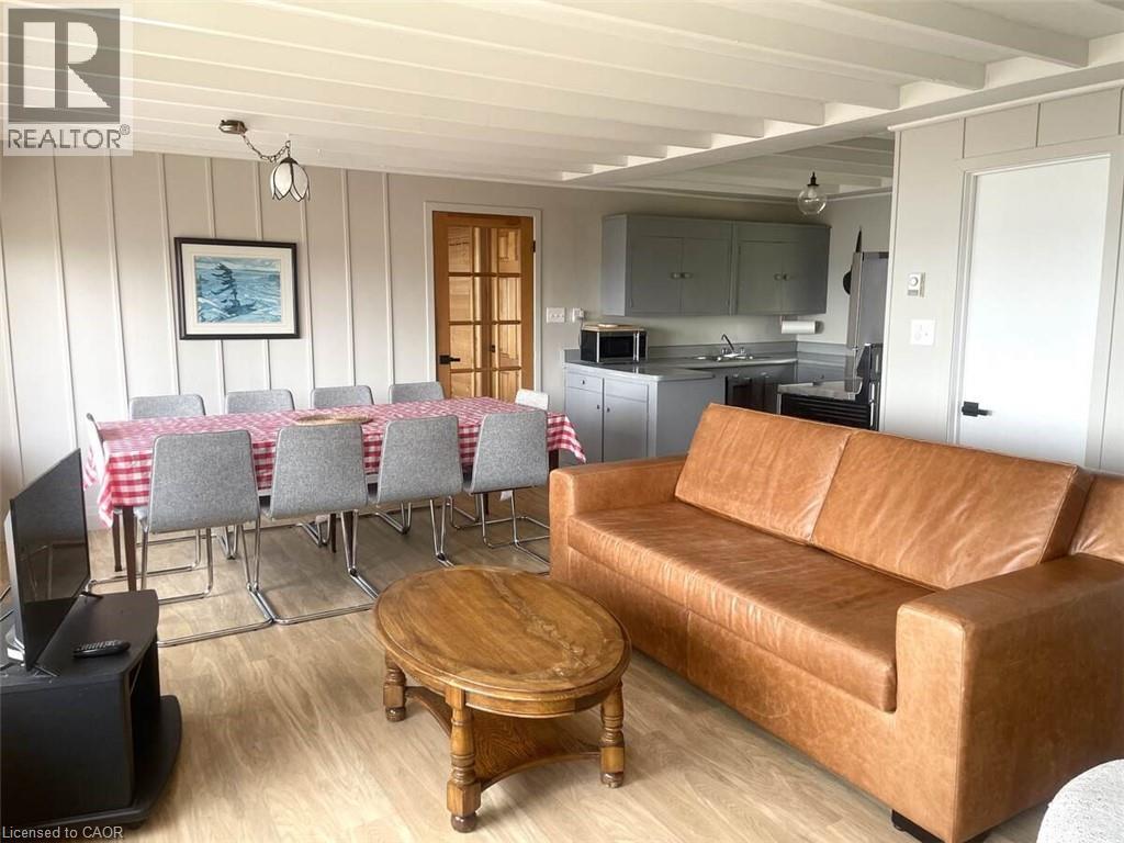 1536 Tiny Beaches Road N Property Photo 6