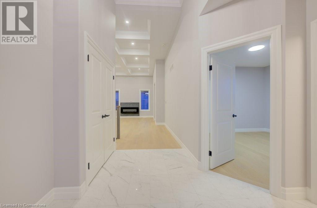 705 Hollinger Drive S Property Photo 4