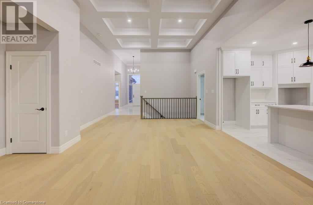 705 Hollinger Drive S Property Photo 10