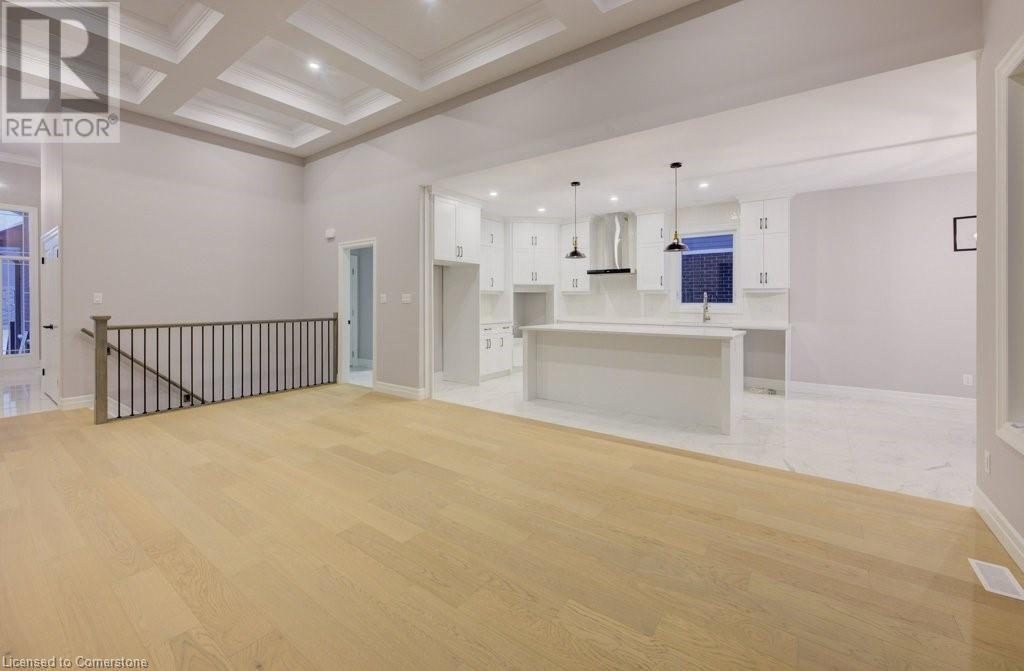 705 Hollinger Drive S Property Photo 11